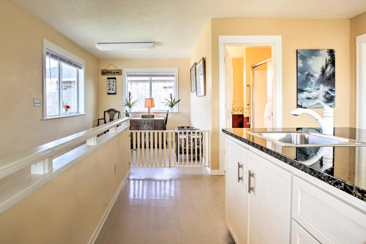 Waldport Townhome With Dog Run On Alsea Bay! Екстер'єр фото